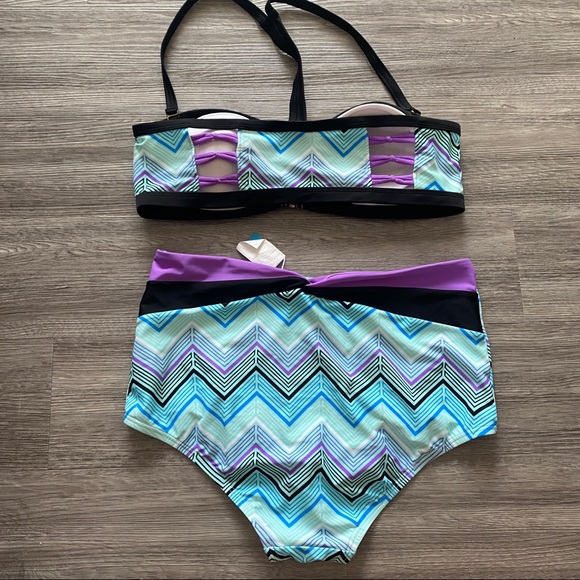 Two piece high rise bathing suit - Picture 5 of 9